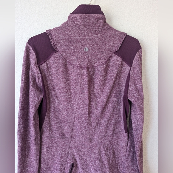 Lululemon Run Your Heart Out Half Zip Ruffles Cuffins Zip Pocket - Picture 6 of 12